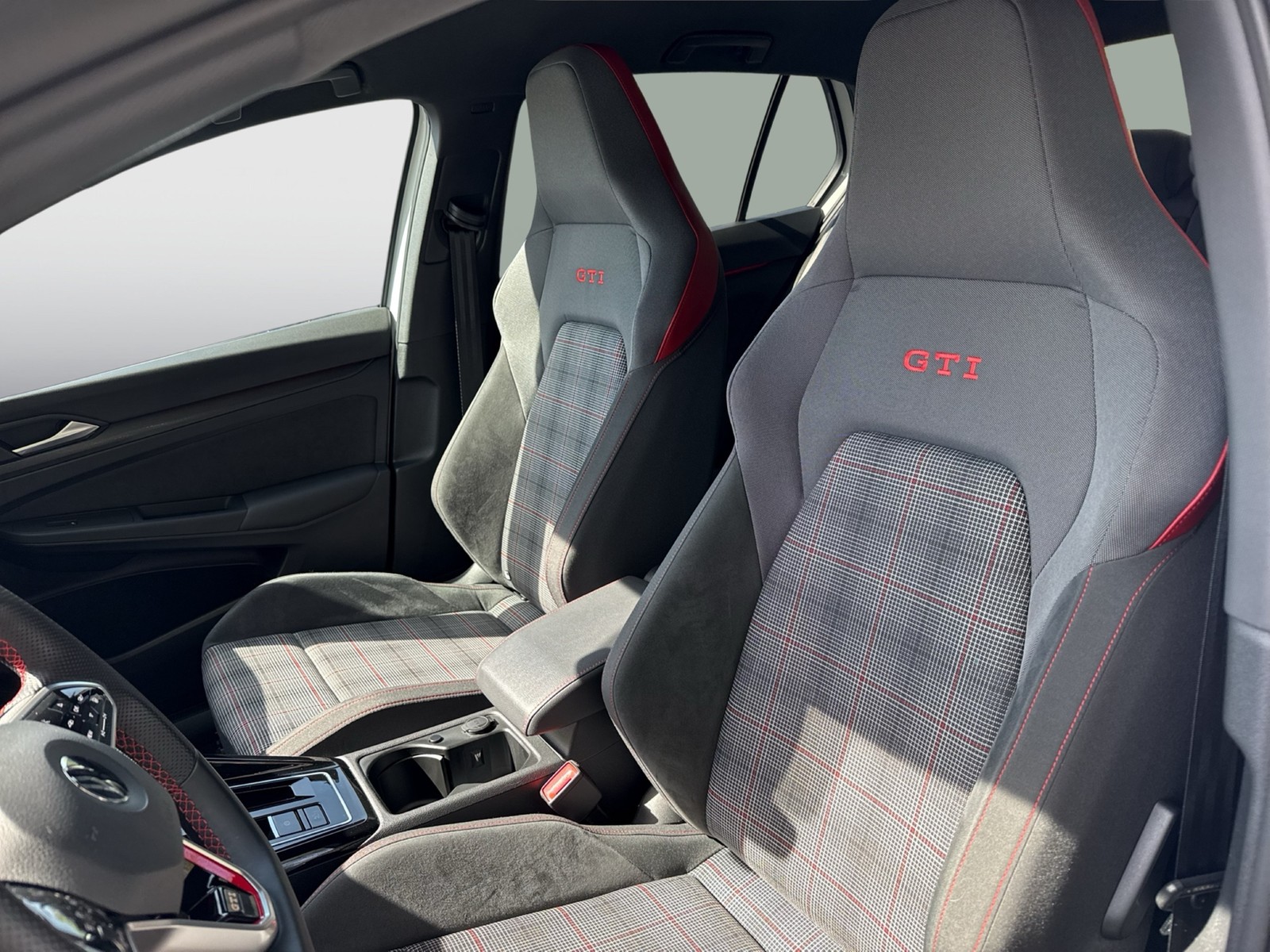 Volkswagen Golf 2.0 GTI KAMERA ACC ALU18 HEADUP NAVI