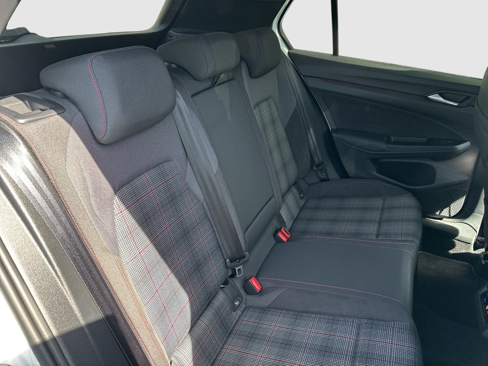 Volkswagen Golf 2.0 GTI KAMERA ACC ALU18 HEADUP NAVI