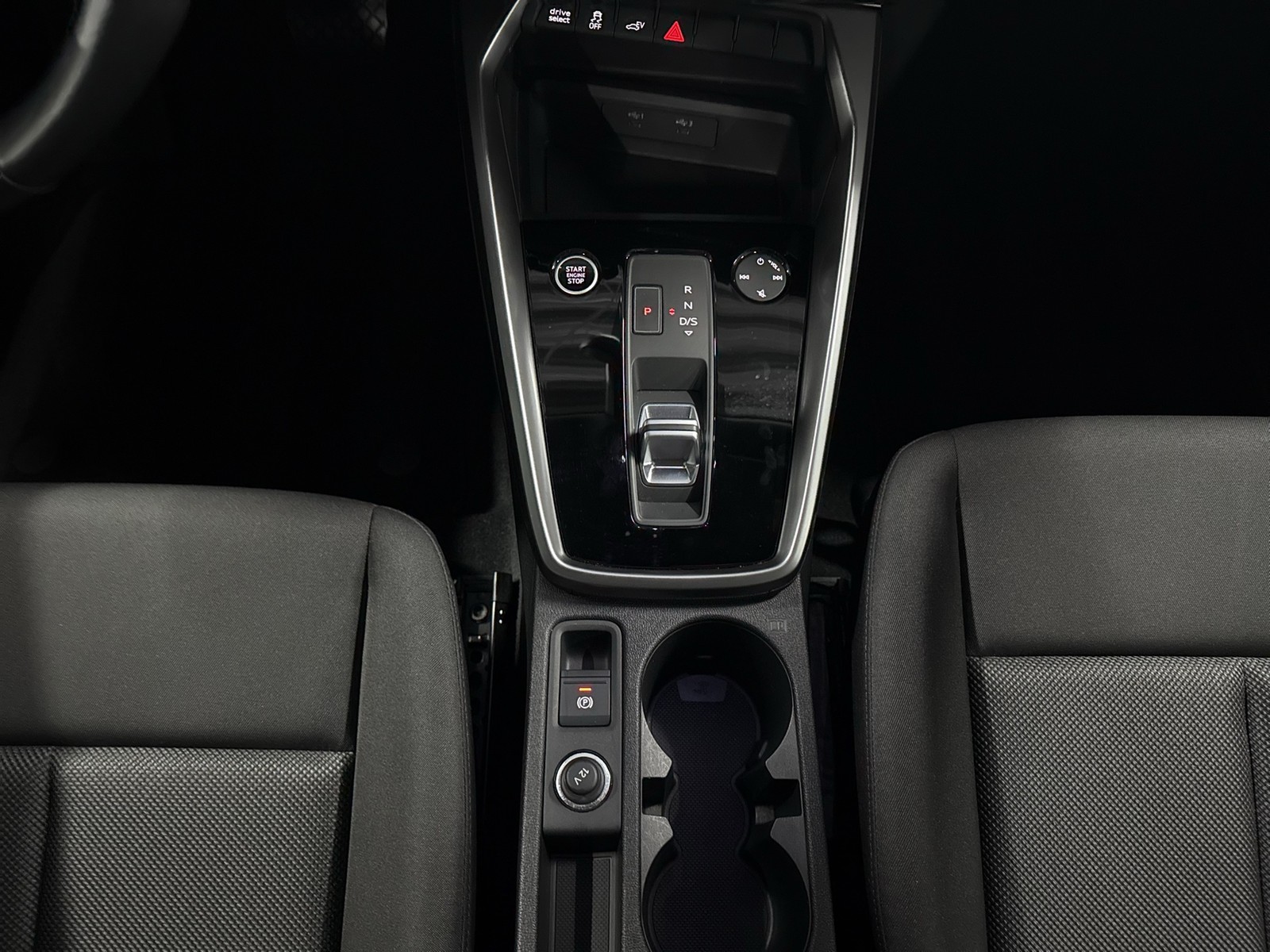 Audi A3 Sportback 40 HYBRID CARPLAY ALU SITZHEIZUNG