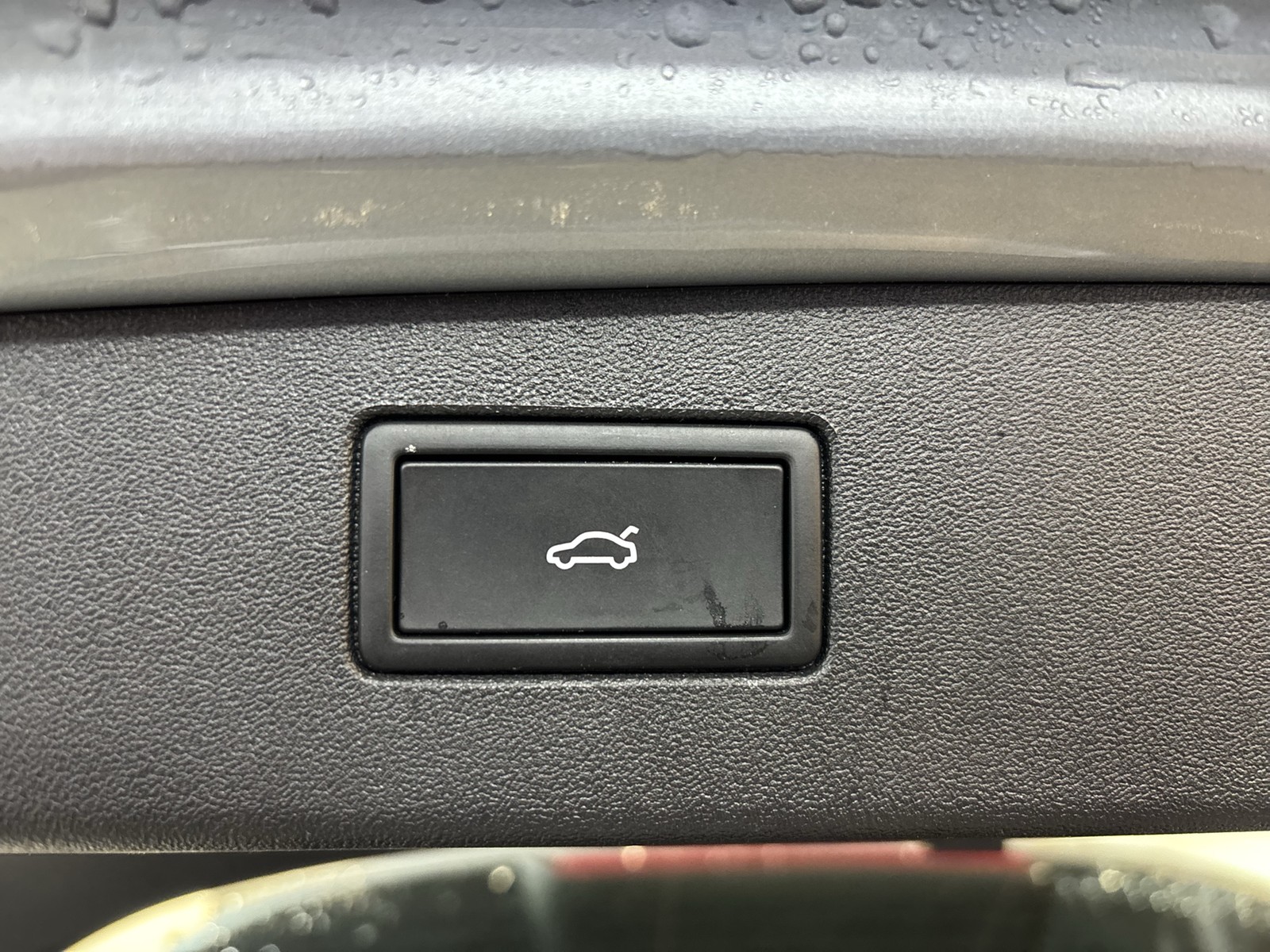 Volkswagen Tiguan 2.0 ELEGANCE NEUES MODELL AHK 360CAM LM18