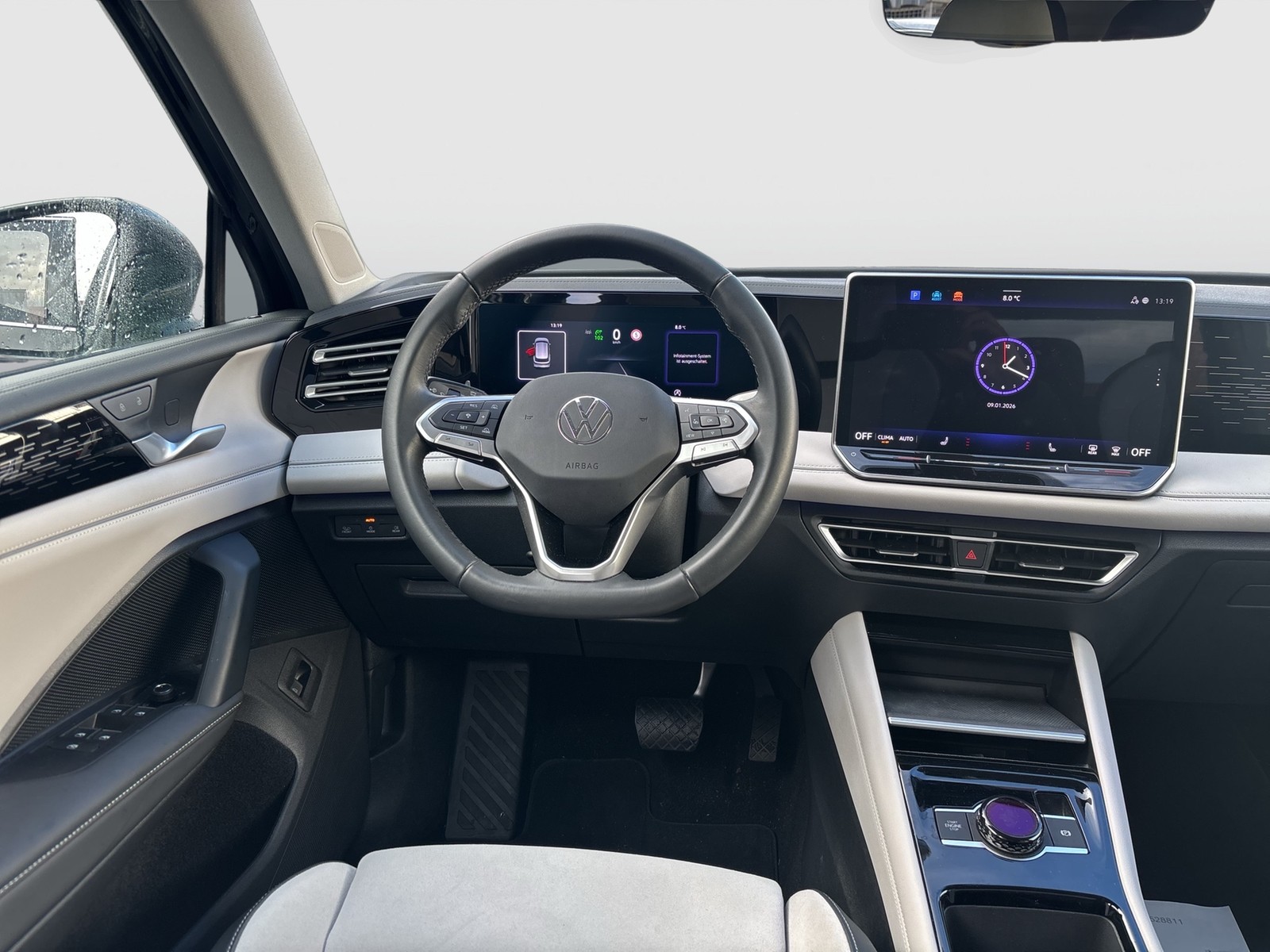 Volkswagen Tiguan 2.0 ELEGANCE NEUESMODELL AHK CAM ACC LM18