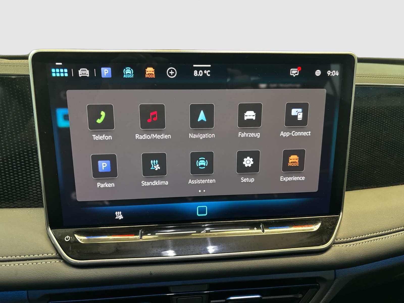 Volkswagen Tiguan 2.0 LIFE 4X4 NEUESMODELL STANDHZ. AHK CAM