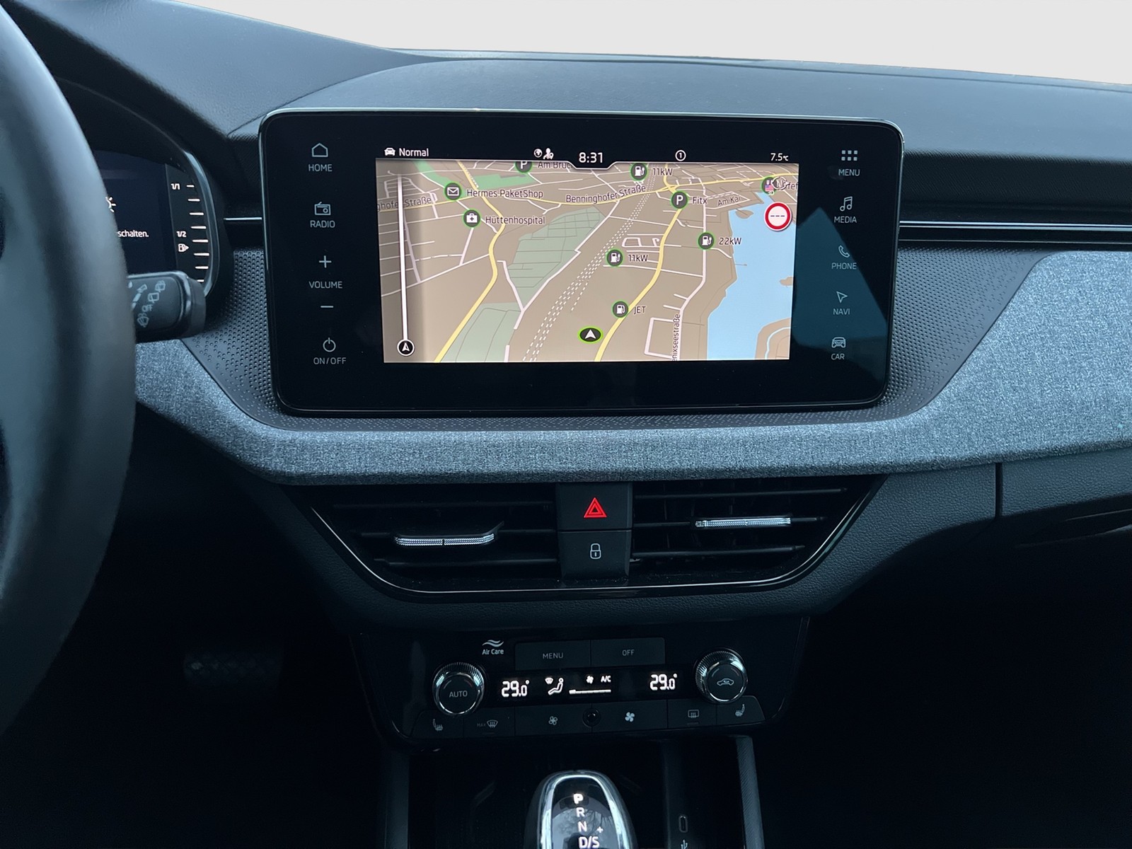 Skoda Scala 1.5 TOUR PANO AHK CAM ACC E-KLAPPE NAVI