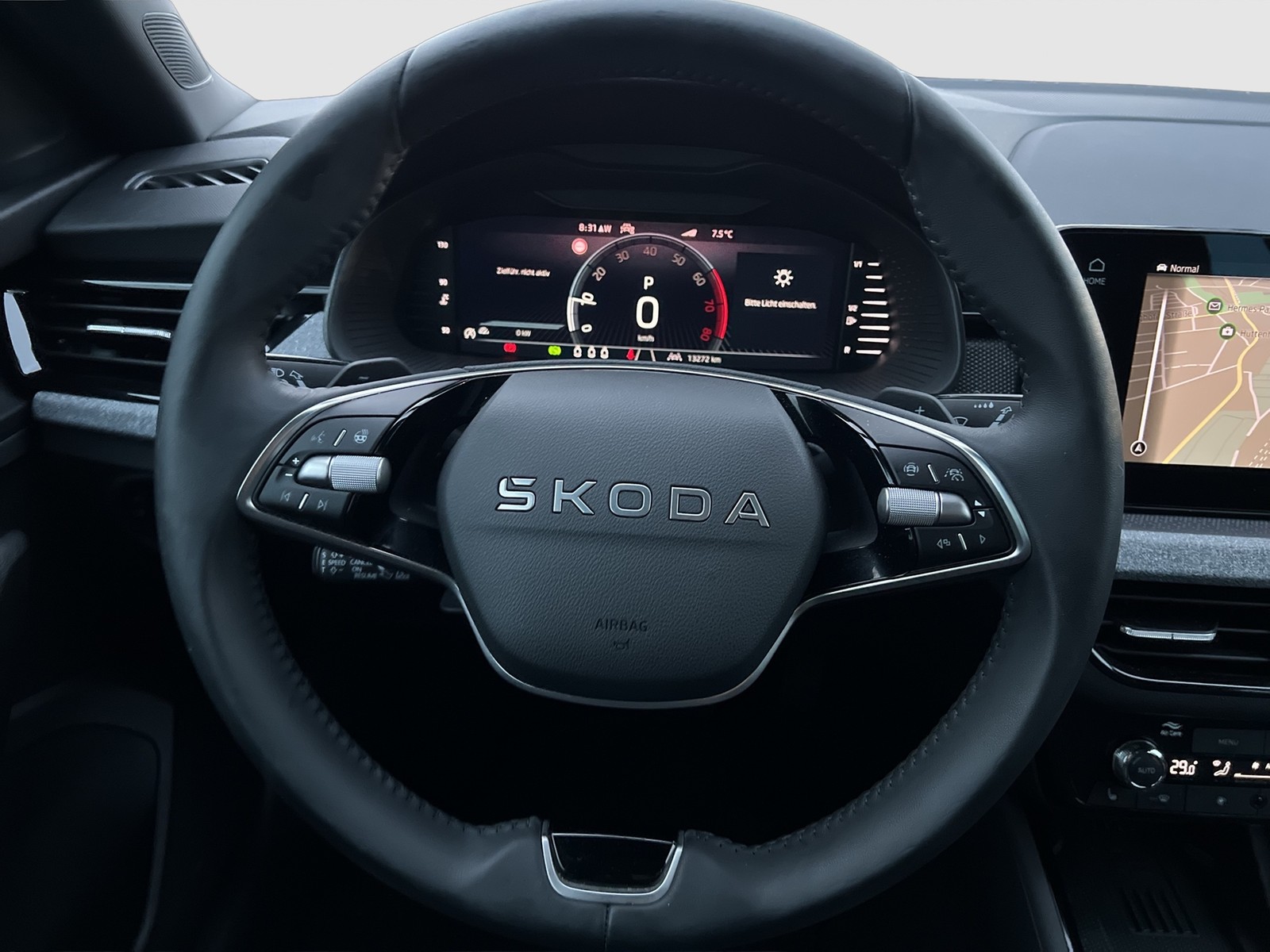 Skoda Scala 1.5 TOUR PANO AHK CAM ACC E-KLAPPE NAVI