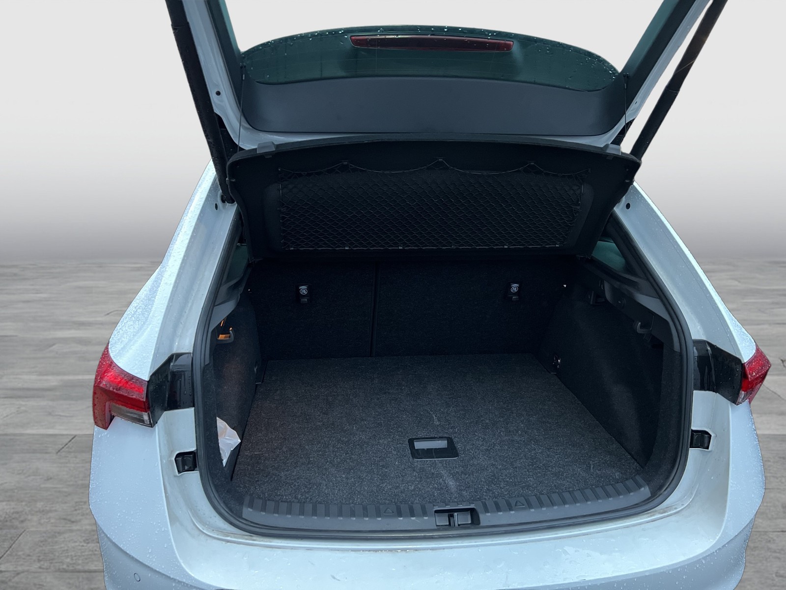 Skoda Scala 1.5 TOUR PANO AHK CAM ACC E-KLAPPE NAVI