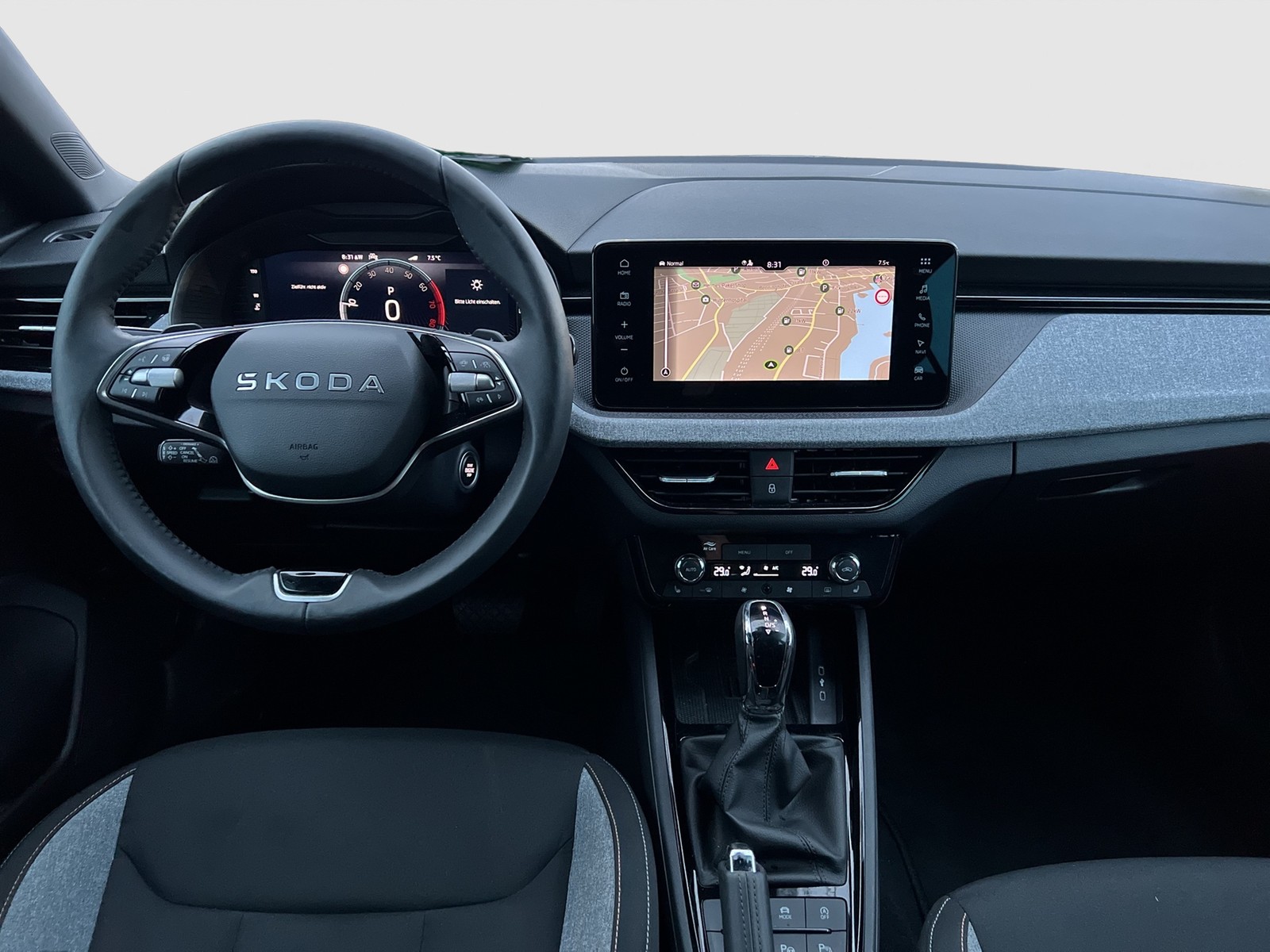 Skoda Scala 1.5 TOUR PANO AHK CAM ACC E-KLAPPE NAVI