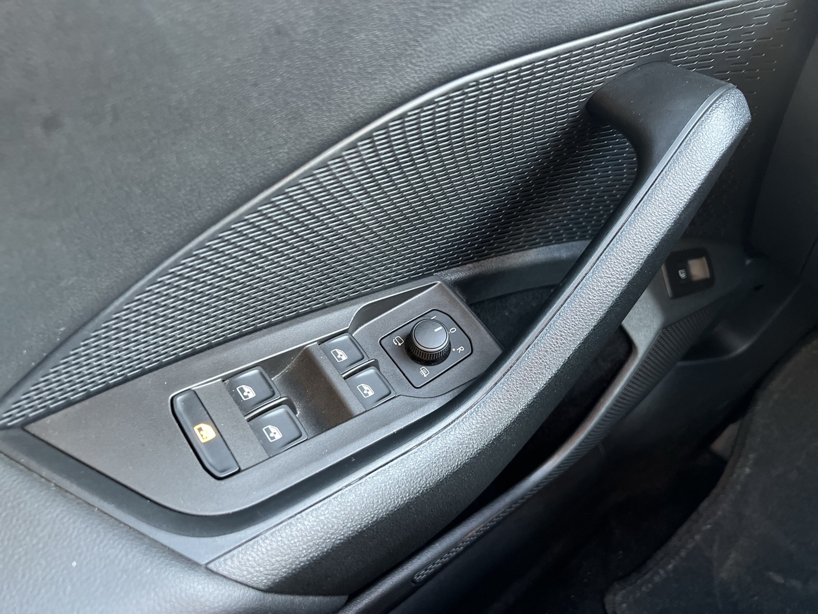 Skoda Octavia Combi 1.4 iV CARPLAY LM17 SITZHEIZUNG