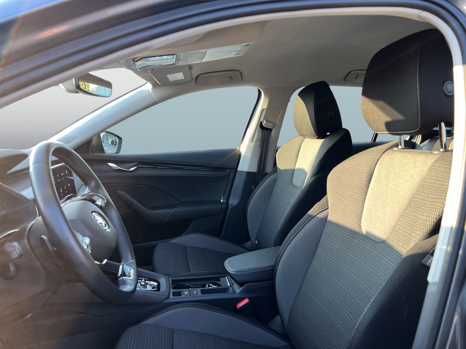 Skoda Octavia Combi 1.4 iV CARPLAY LM17 SITZHEIZUNG