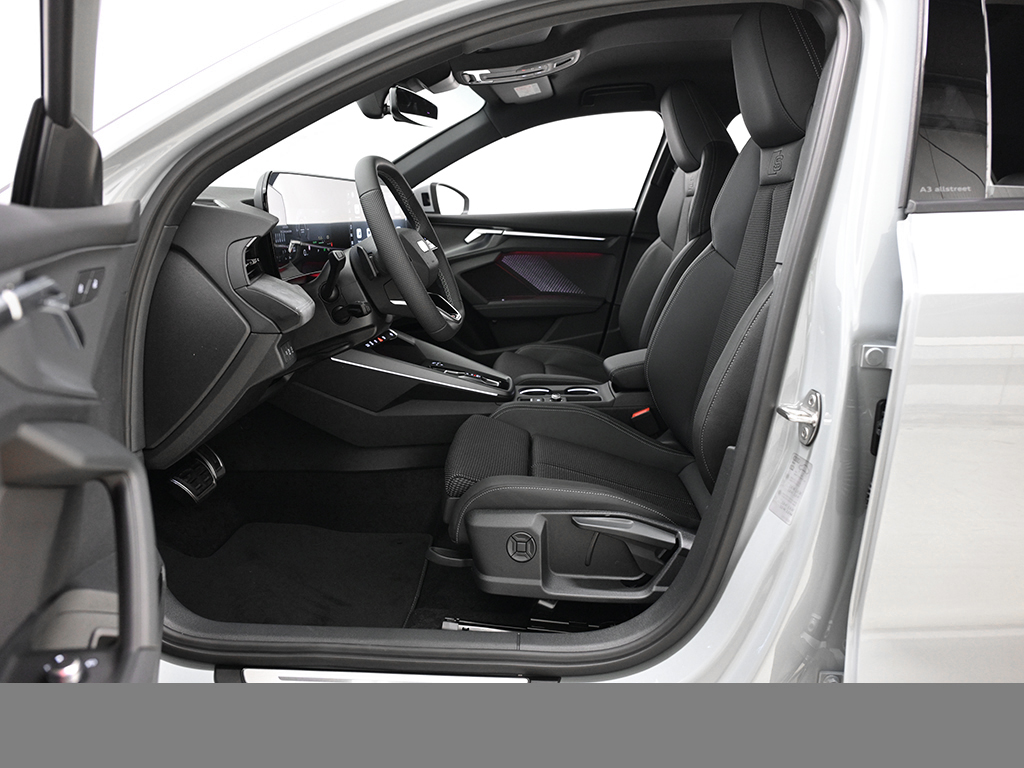 Audi A3 allstreet eHYBRID TECH+ INTERIEUR S LM18