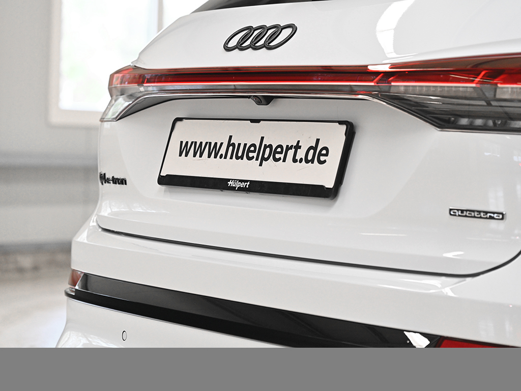 Audi Q4 e-tron S line quattro TECH PLUS LM21