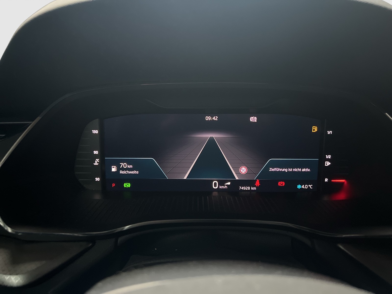 Skoda Octavia Combi 2.0 AHK ACC NAVICOLUMBUS CARPLAY