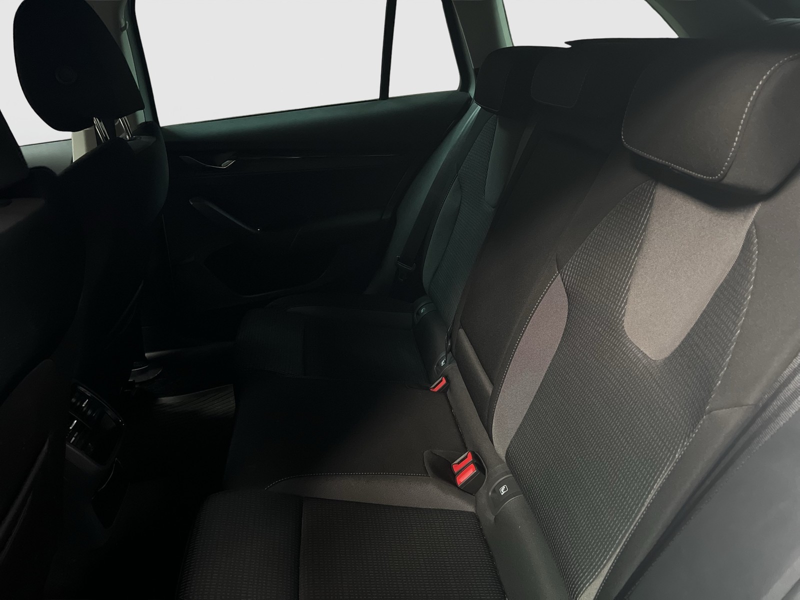 Skoda Octavia Combi 2.0 AHK ACC NAVICOLUMBUS CARPLAY