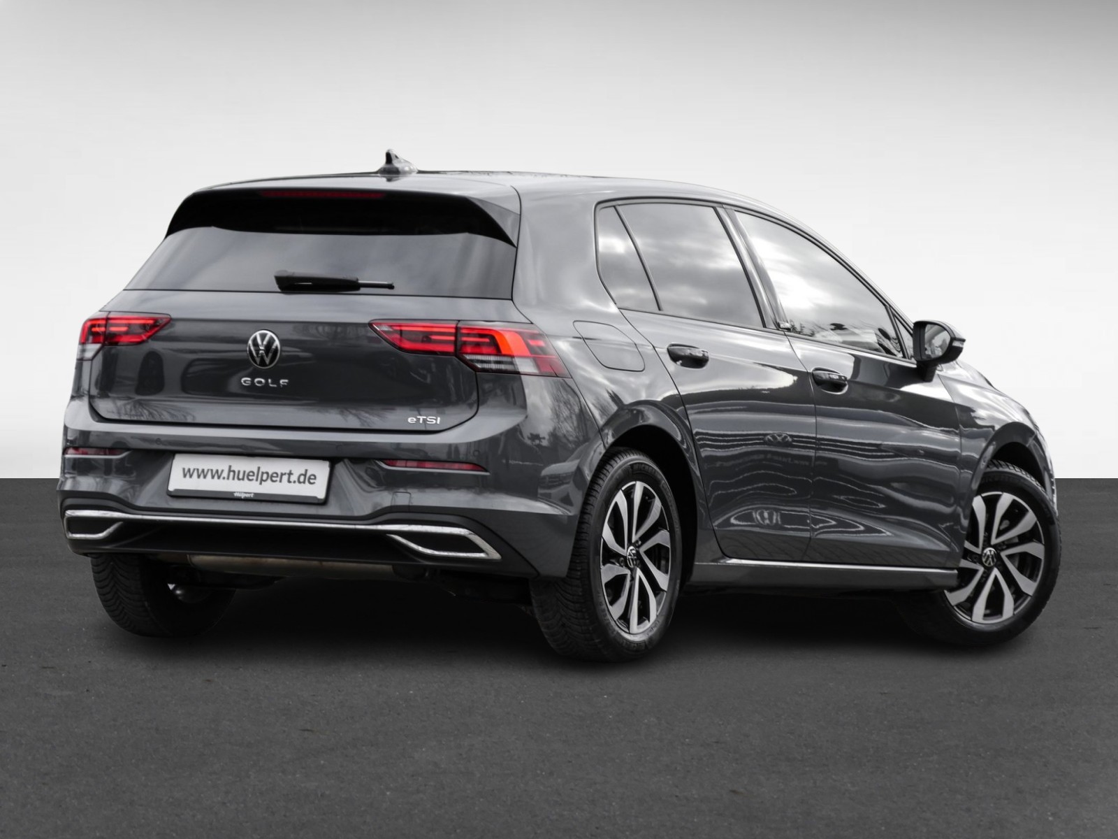 Volkswagen Golf VIII 1.5 eTSI ACTIVE CAM ACC ALU NAVI LED