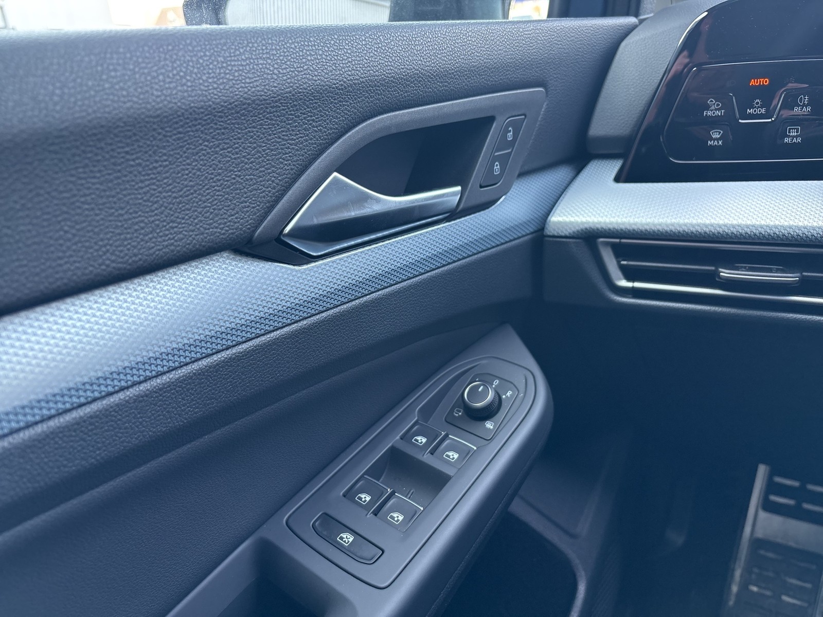 Volkswagen Golf VIII 2.0 GOAL FACELIFT AHK CAM ACC LED+ NAVI