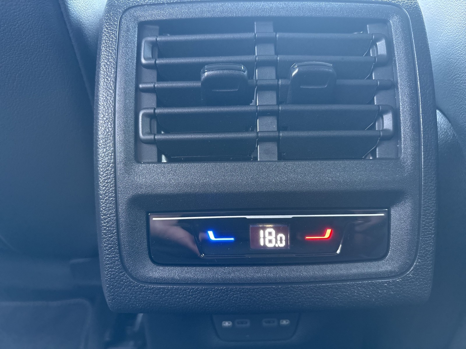 Volkswagen Golf VIII 2.0 GOAL FACELIFT AHK CAM ACC LED+ NAVI