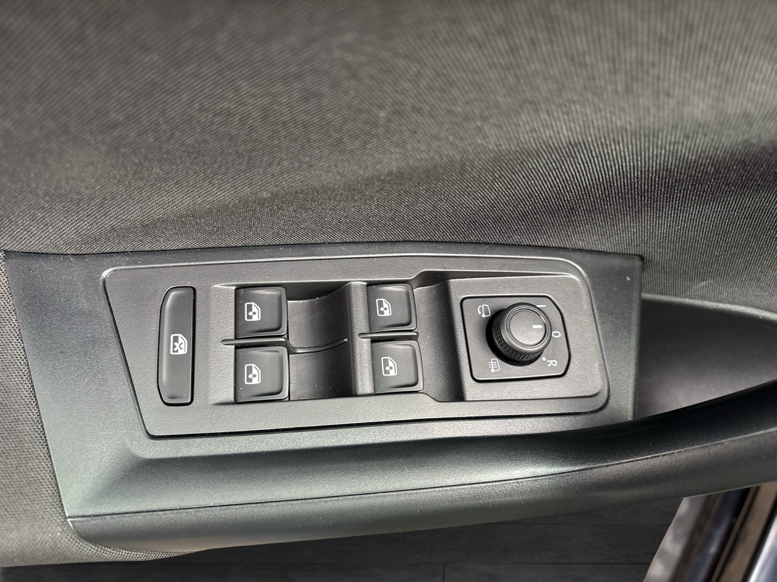 Volkswagen T-Roc 1.0 LIFE CAM NAVI VIRTUAL-COCKPIT CARPLAY