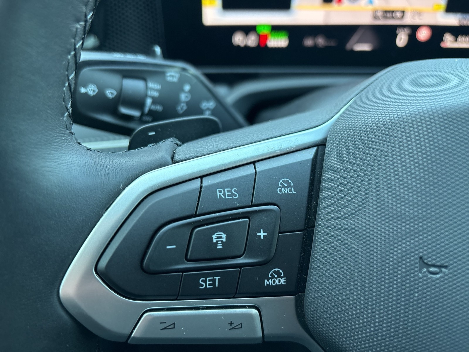 Volkswagen Passat Variant 1.5 HYBRID BUSINESS AHK CAM ACC