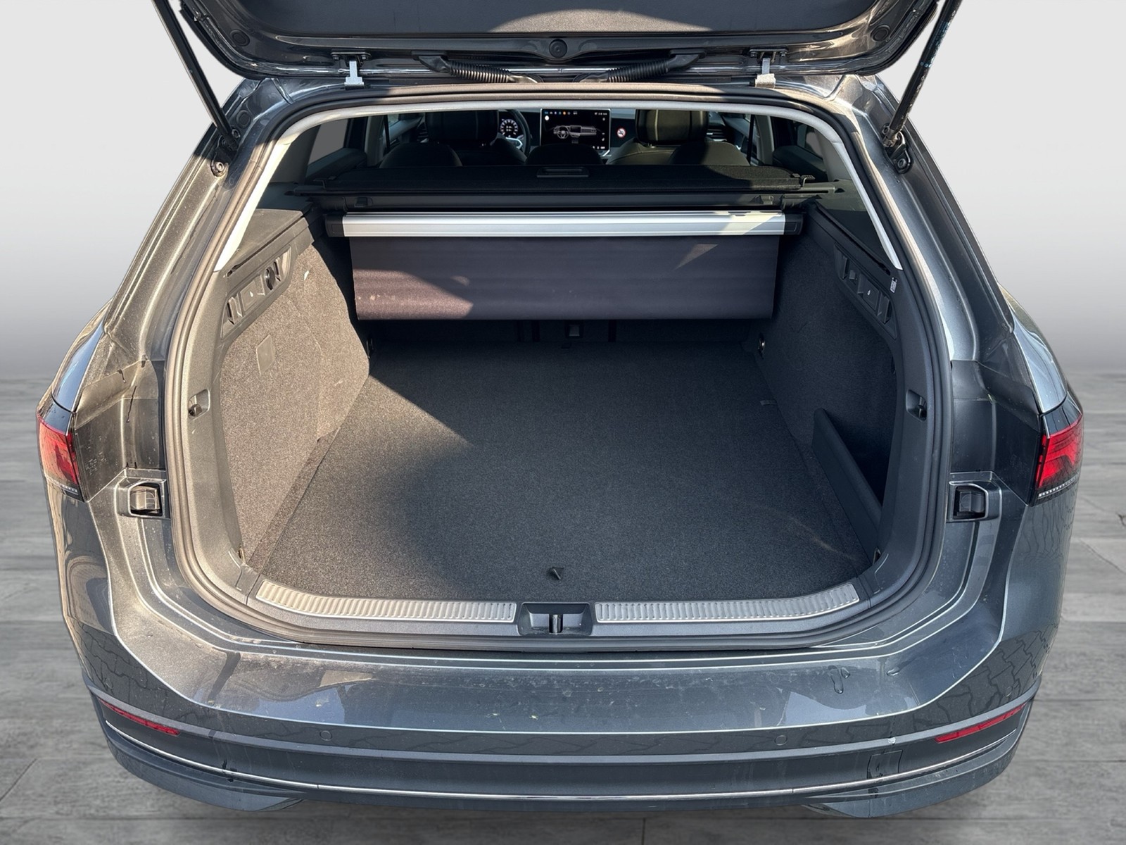 Volkswagen Passat Variant 1.5 HYBRID BUSINESS AHK CAM ACC