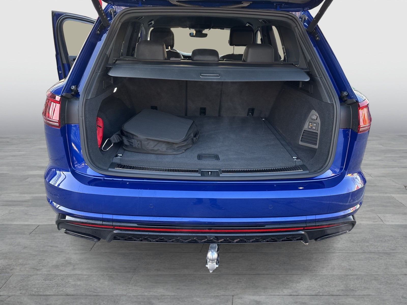 Volkswagen Touareg HYBRID R NEUESMODELL AHK 360CAM ACC LM21