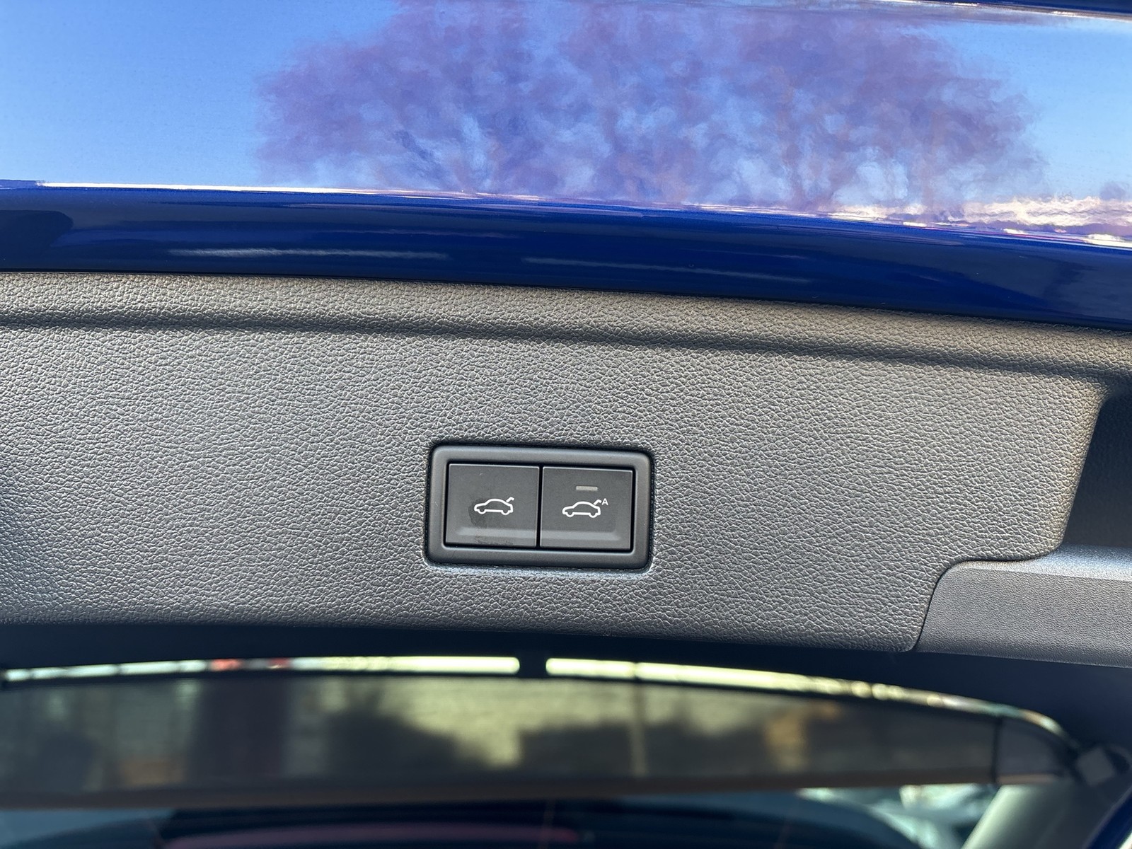 Volkswagen Touareg HYBRID R NEUESMODELL AHK 360CAM ACC LM21