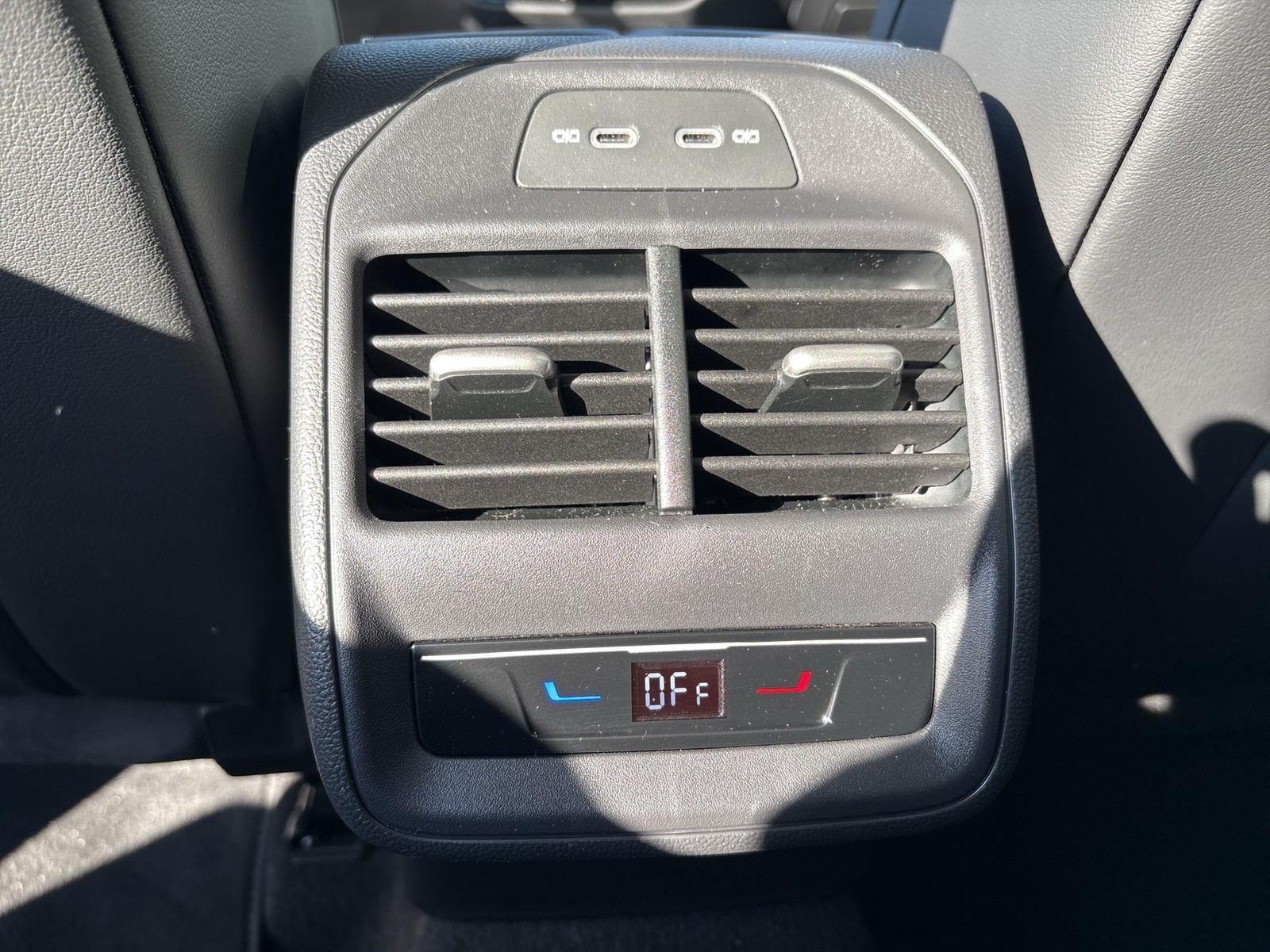 Volkswagen Passat Variant 1.5 HYBRID BUSINESS AHK CAM ACC