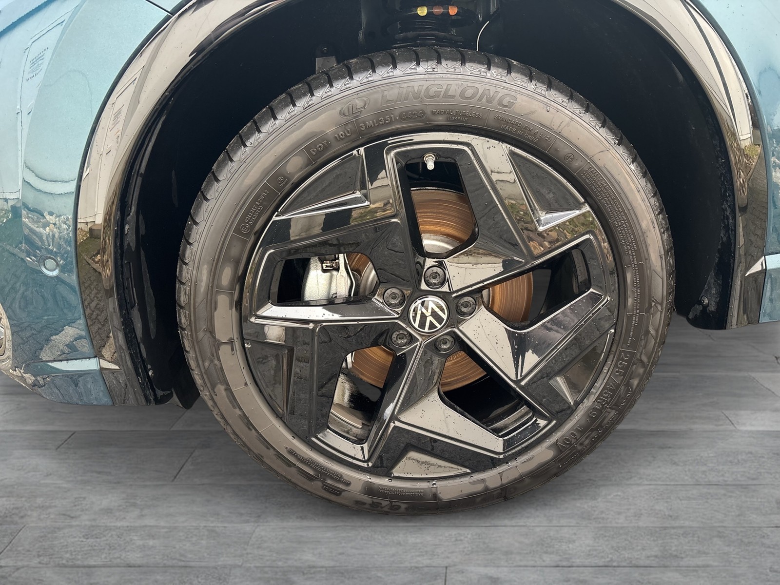 Volkswagen Tiguan 1.5 HYBRID R-LINE NEUES MODELL AHK 360CAM