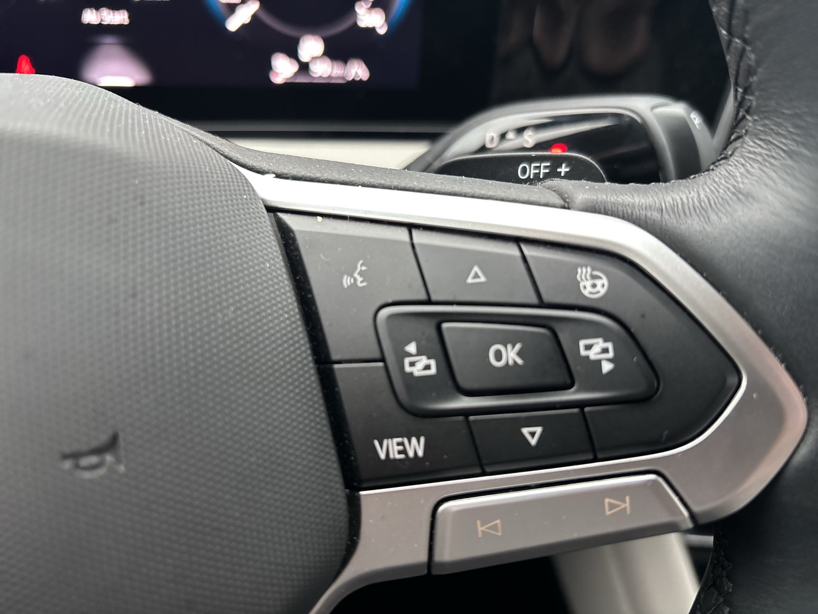 Volkswagen Tiguan 1.5 HYBRID ELEGANCE NEUES MODELL AHK CAM