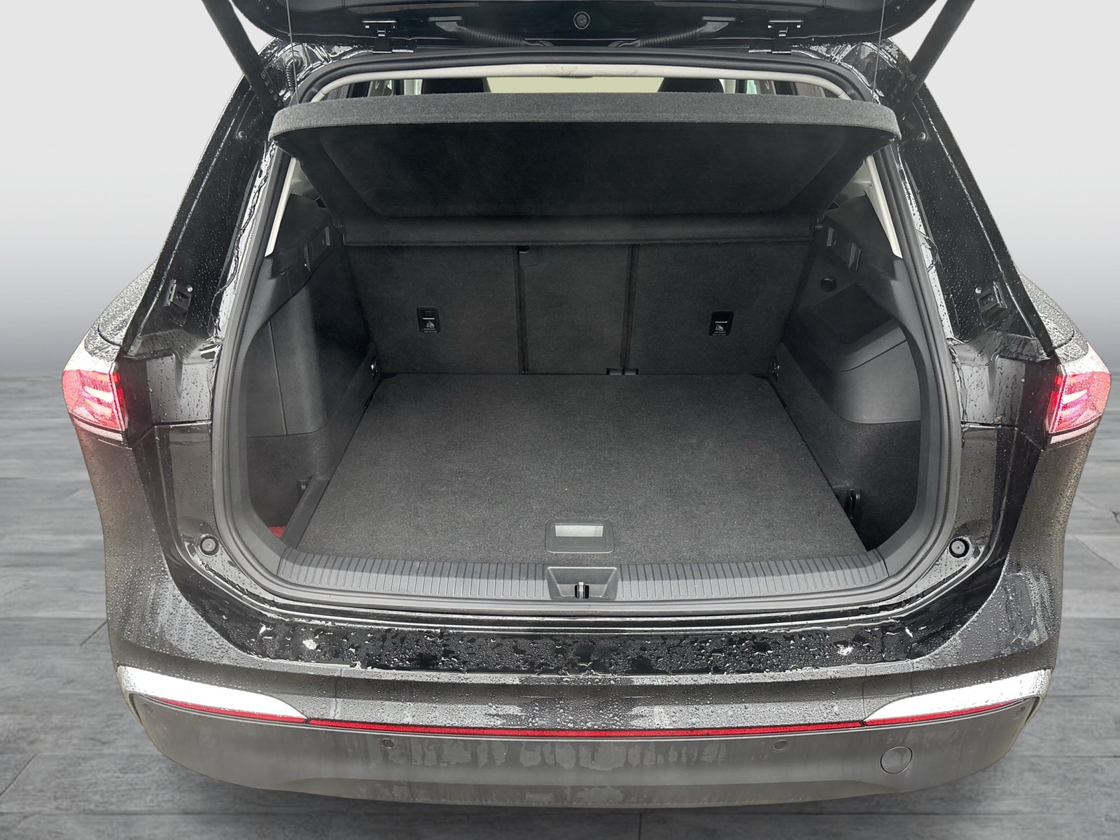 Volkswagen Tiguan 1.5 HYBRID ELEGANCE NEUES MODELL AHK CAM