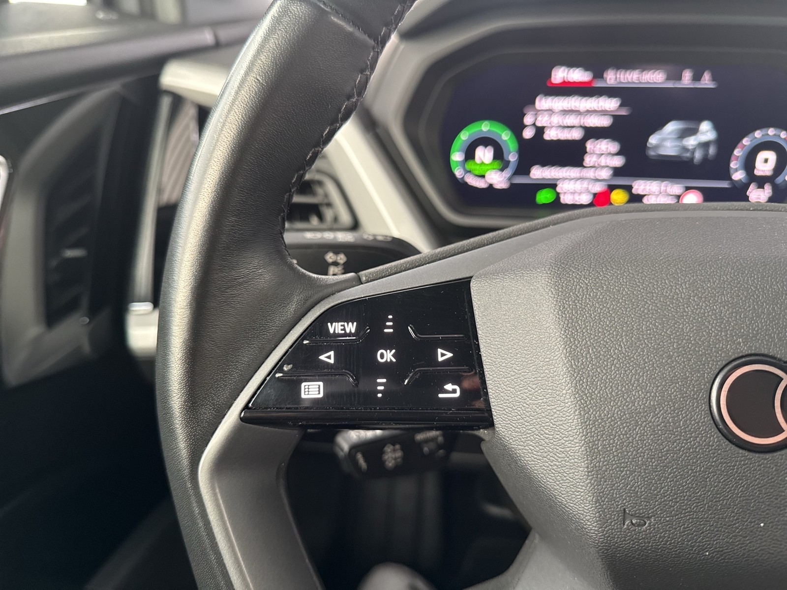 Audi Q4 e-tron Sportback 35 KAMERA ACC LM19 eKLAPPE NAVI+