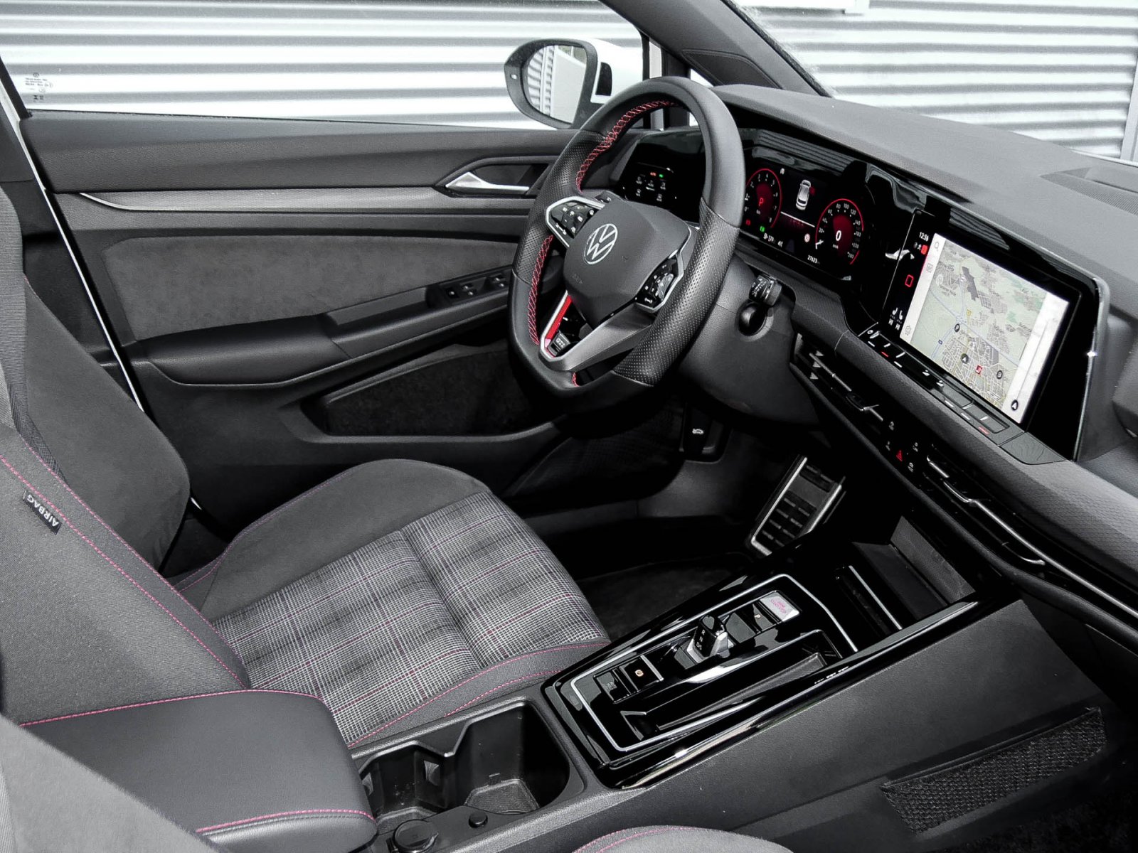 Volkswagen Golf VIII 2.0 GTI ALU18 NAVI SITZHEIZUNG KLIMA