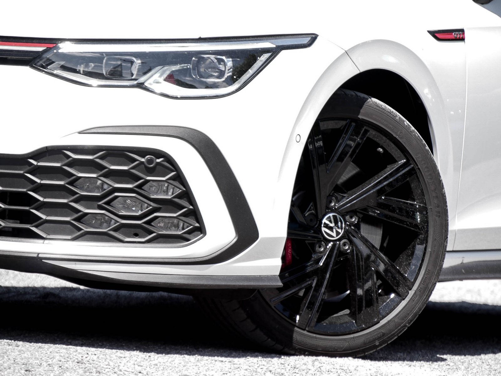 Volkswagen Golf VIII 2.0 GTI ALU18 NAVI SITZHEIZUNG KLIMA