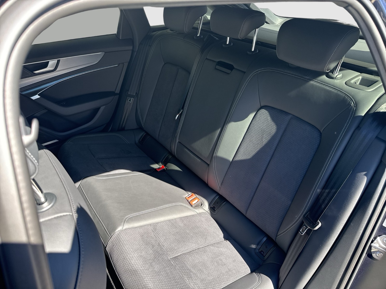 Audi A6 Avant 50 Qu. S LINE PANO STANDHZ HEADUP B&O