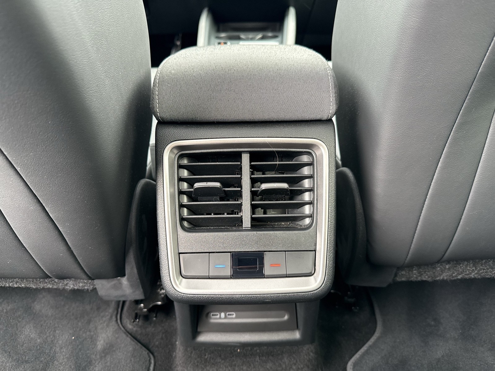 Skoda Enyaq Coupé 85 LOFT WÄRMEPUMPE PANO CANTON AHK