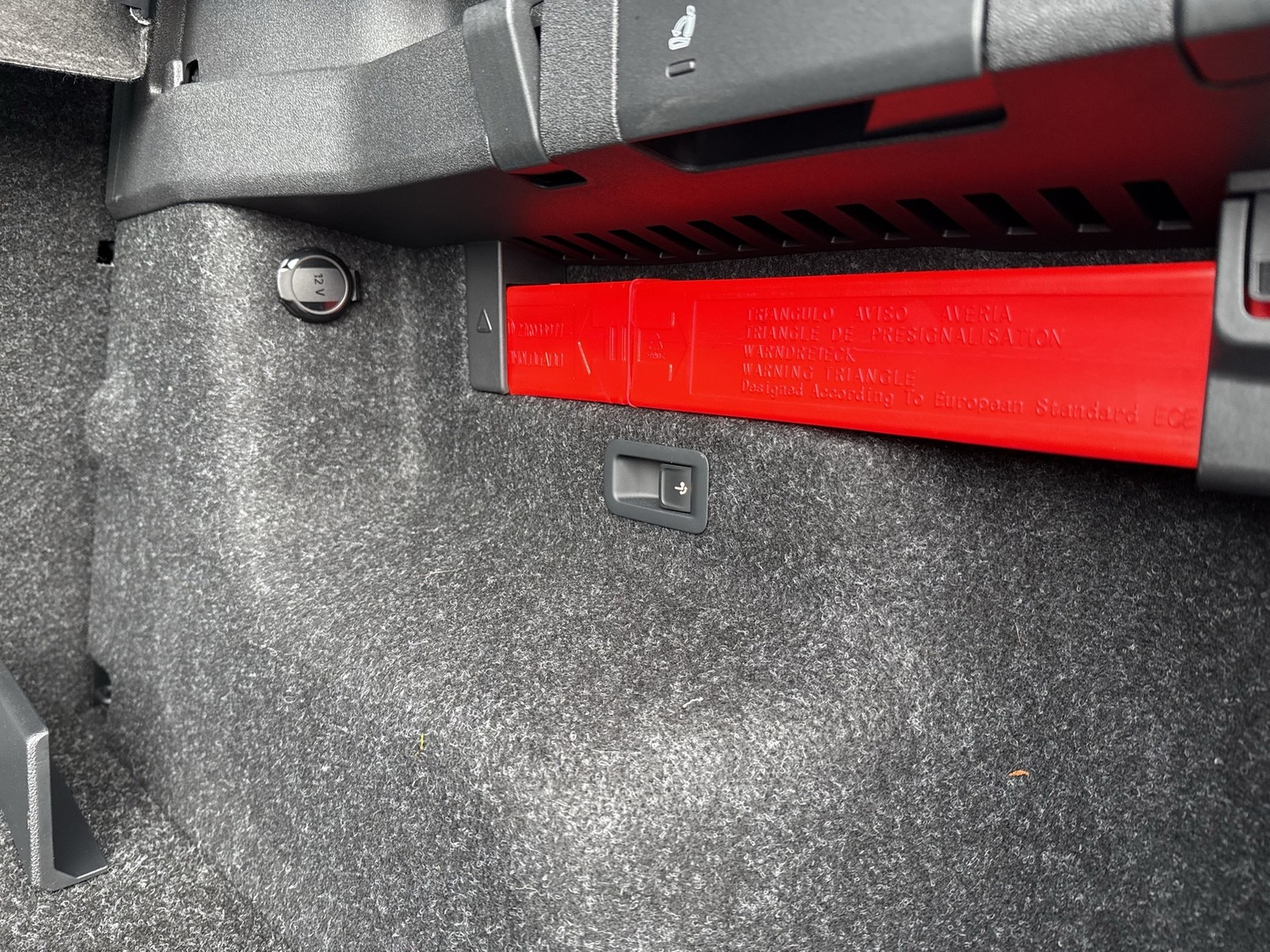 Skoda Enyaq Coupé 85 LOFT WÄRMEPUMPE PANO CANTON AHK