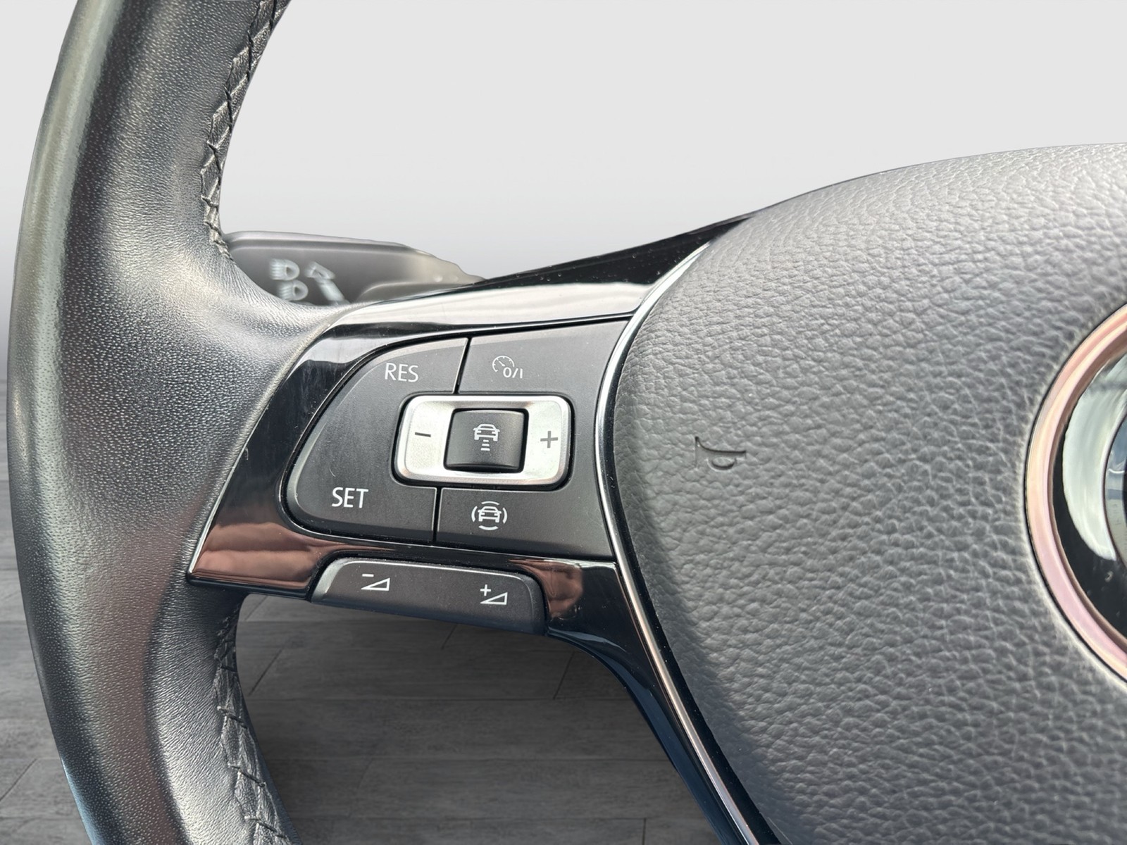 Volkswagen T-Roc Cabrio 1.5 ACTIVE STANDHZ. CAM ACC LM18