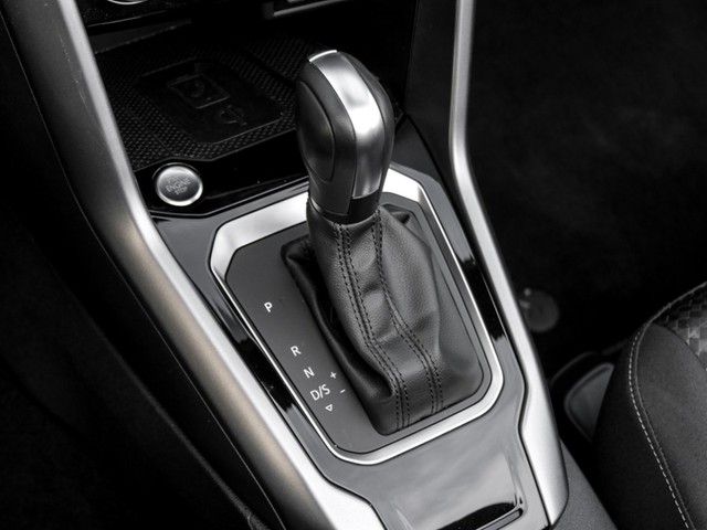 Volkswagen T-Roc Cabrio 1.5 ACTIVE STANDHZ. CAM ACC LM18