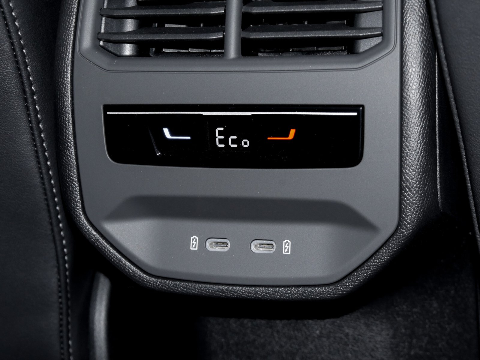 Cupra Formentor eHYBRID DSG AHK LM19