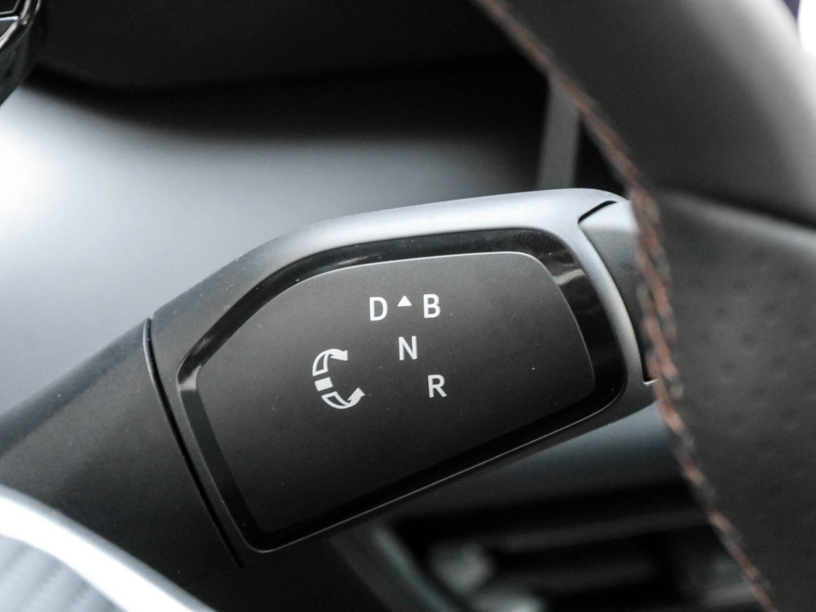 Cupra Born EDITION DYNAMIC NAV ACC SHZ 19LM SENNHEISER