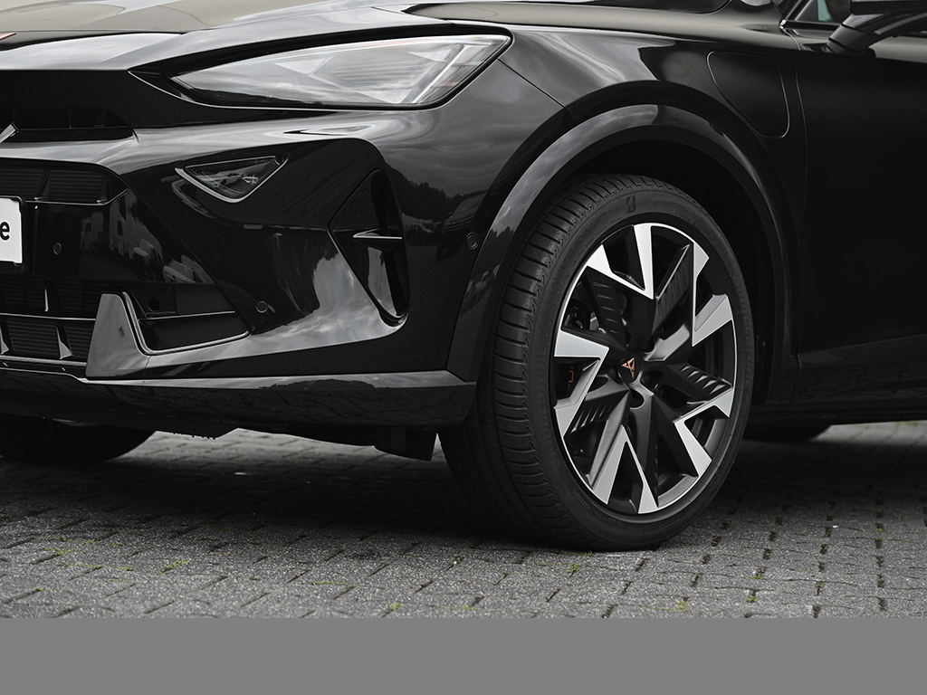 Cupra Formentor 1.5 VZ HYBRID DSG SENNHEISER NAV ACC