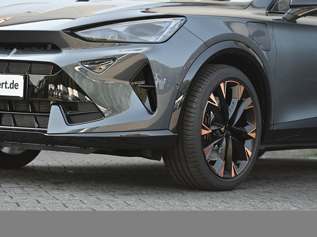 Cupra Formentor 1.5 VZ HYBRID DSG SENNH. AHK 19LM