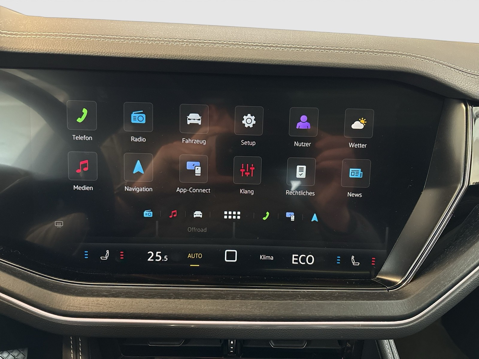 Volkswagen Touareg HYBRID ELEGANCE PANO DYNAUDIO AHK LM21