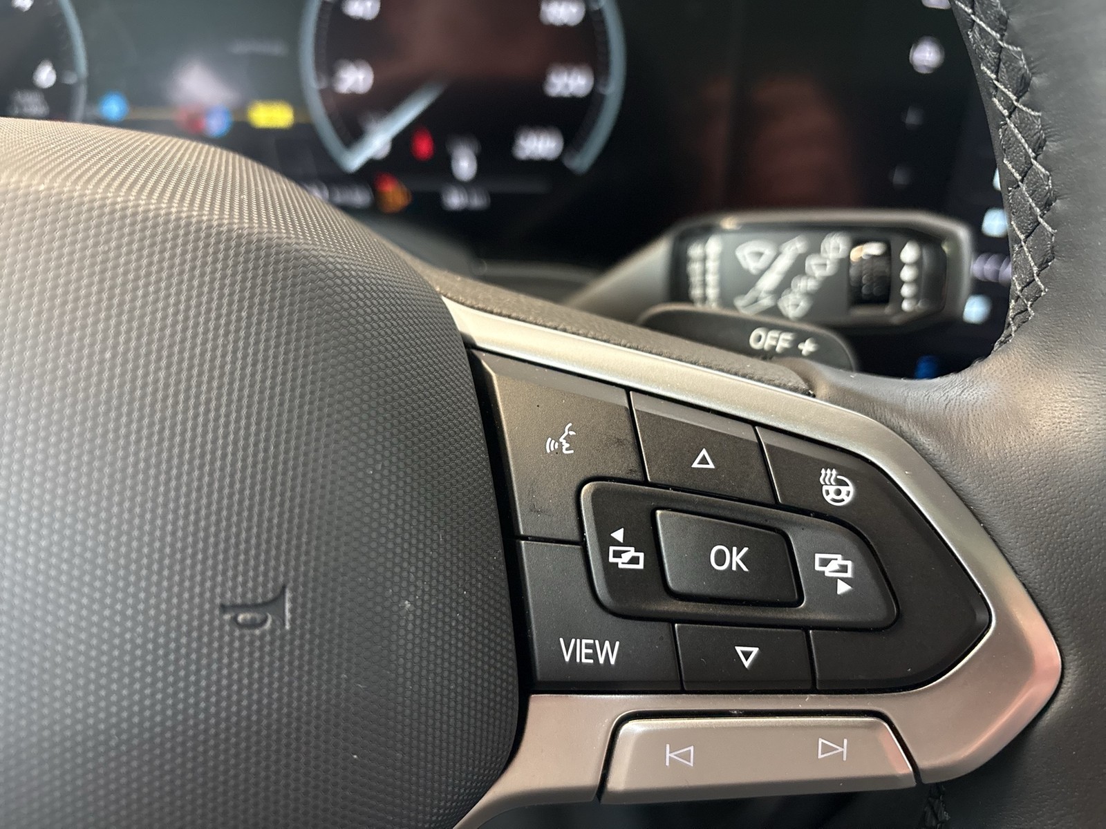 Volkswagen Touareg HYBRID ELEGANCE PANO DYNAUDIO AHK LM21