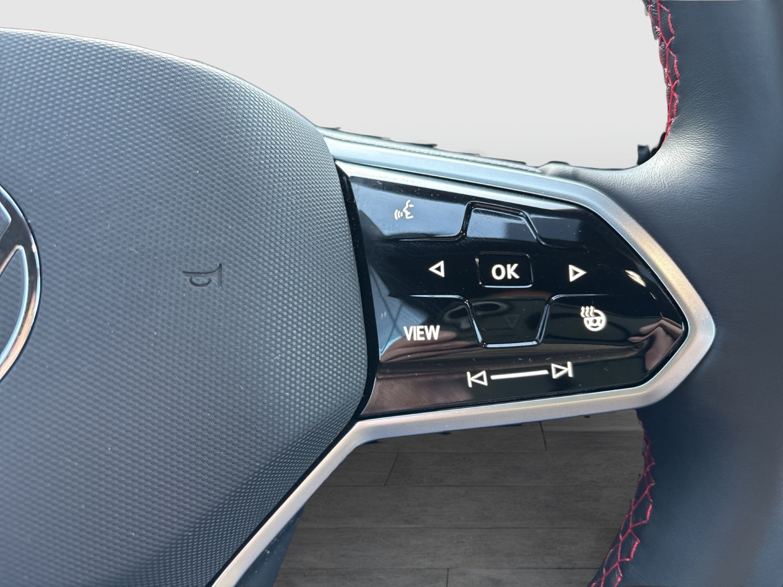 Volkswagen ID.7 Tourer GTX 4X4 WÄRMEPUMPE AHK 360°CAM LM20