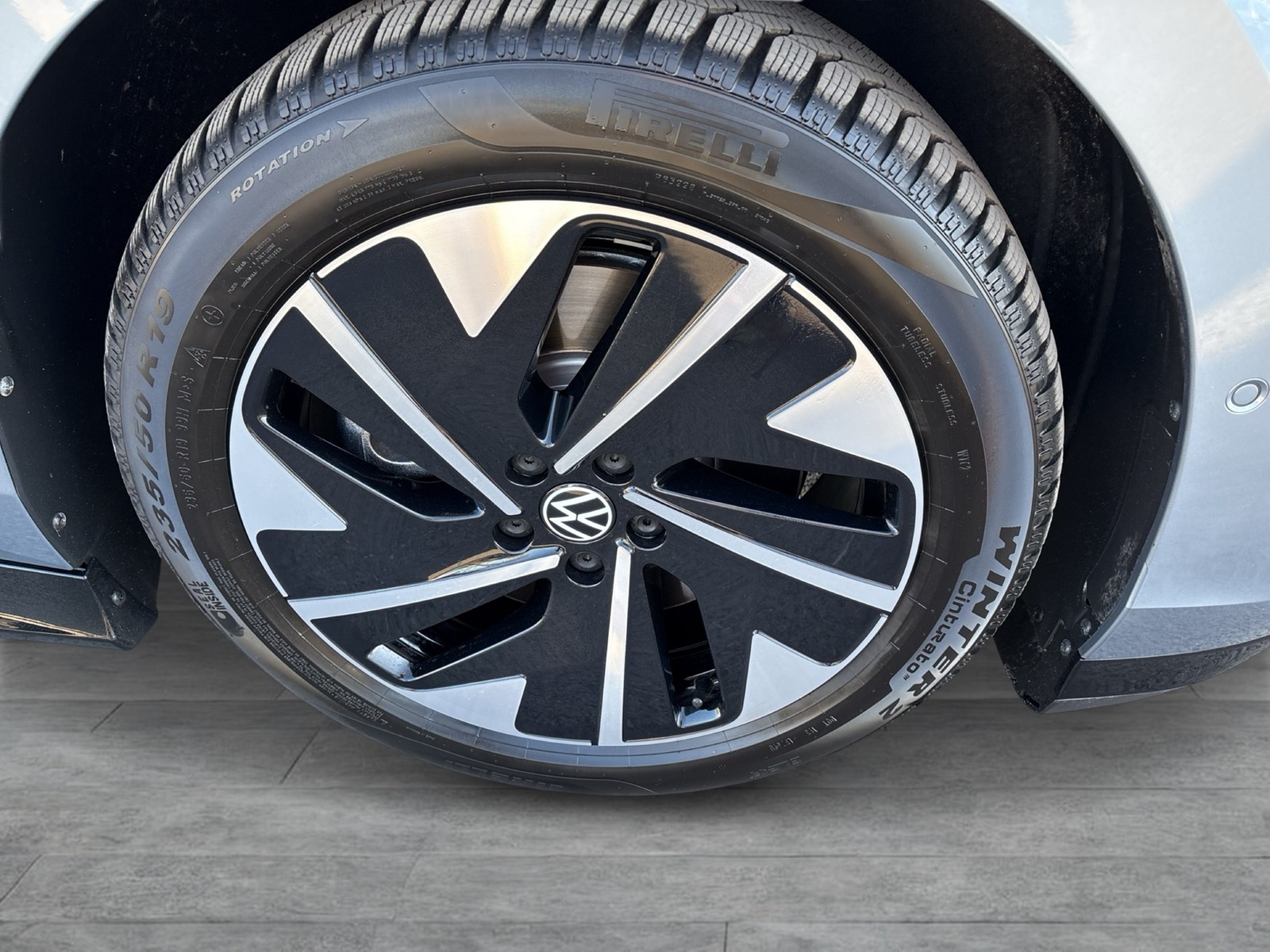 Volkswagen ID.7 Tourer GTX 4X4 WÄRMEPUMPE AHK 360°CAM LM20