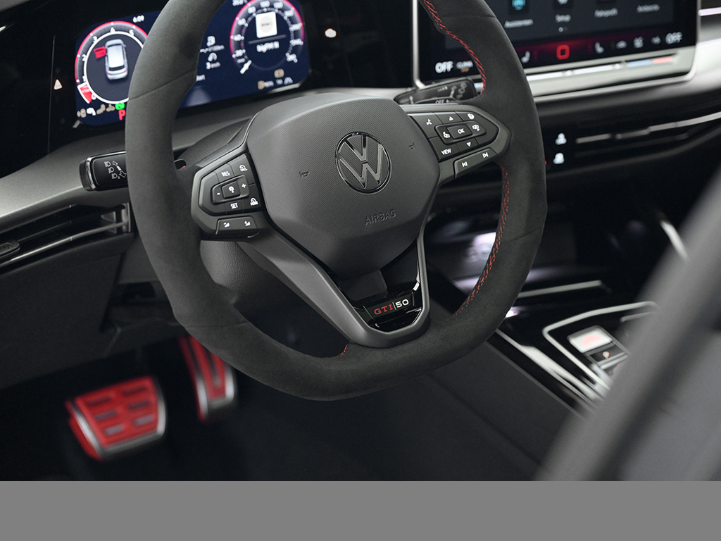 Volkswagen Golf GTI EDITION 50