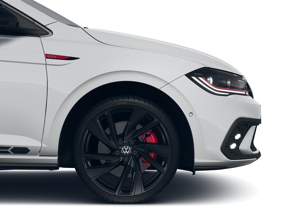 Volkswagen Polo 2.0 GTI EDITION 25 LEDER PANO BEATS LM18