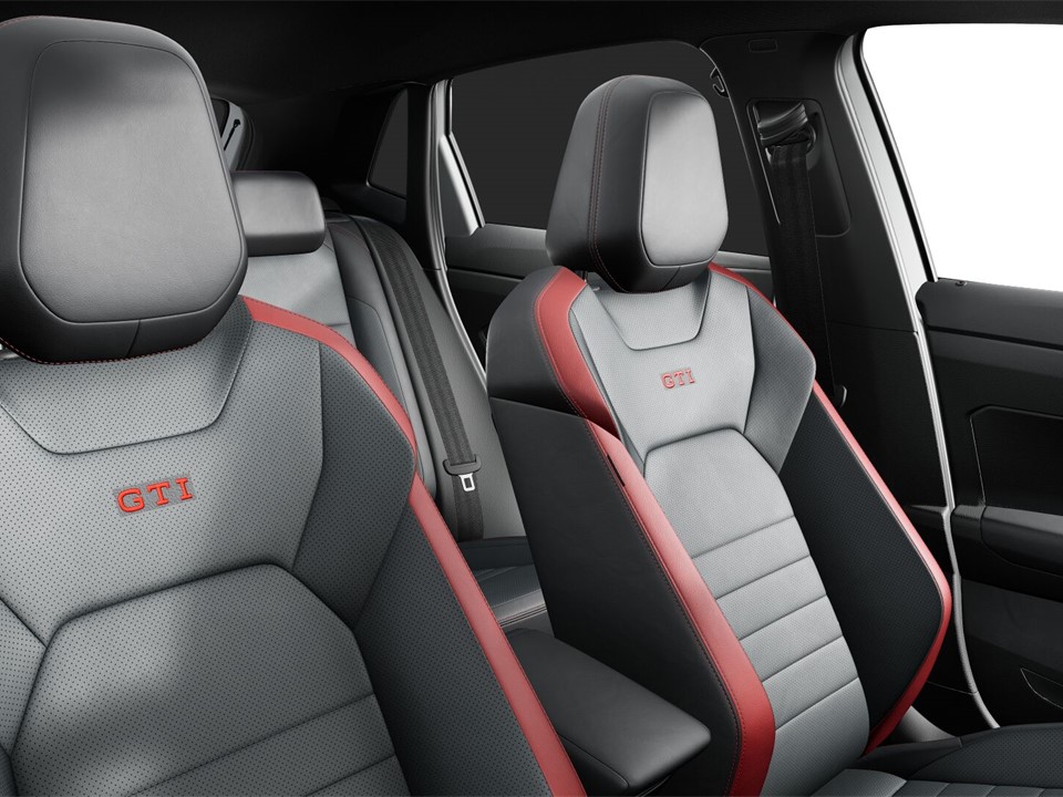 Volkswagen Polo 2.0 GTI EDITION 25 LEDER PANO BEATS LM18