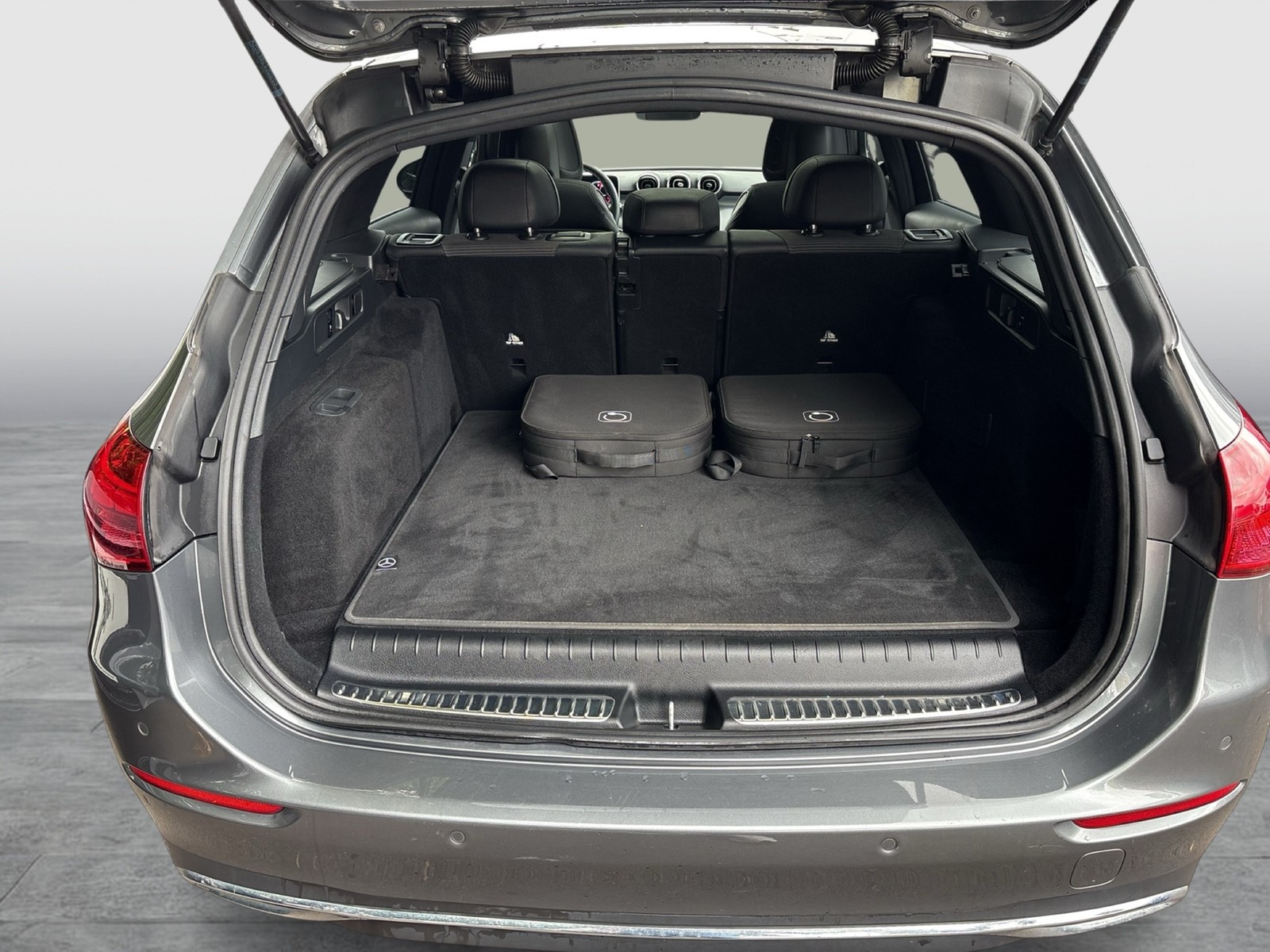 Mercedes-Benz C 300 de T AVANTGARDE PANO BURMESTER eSITZE 4X4