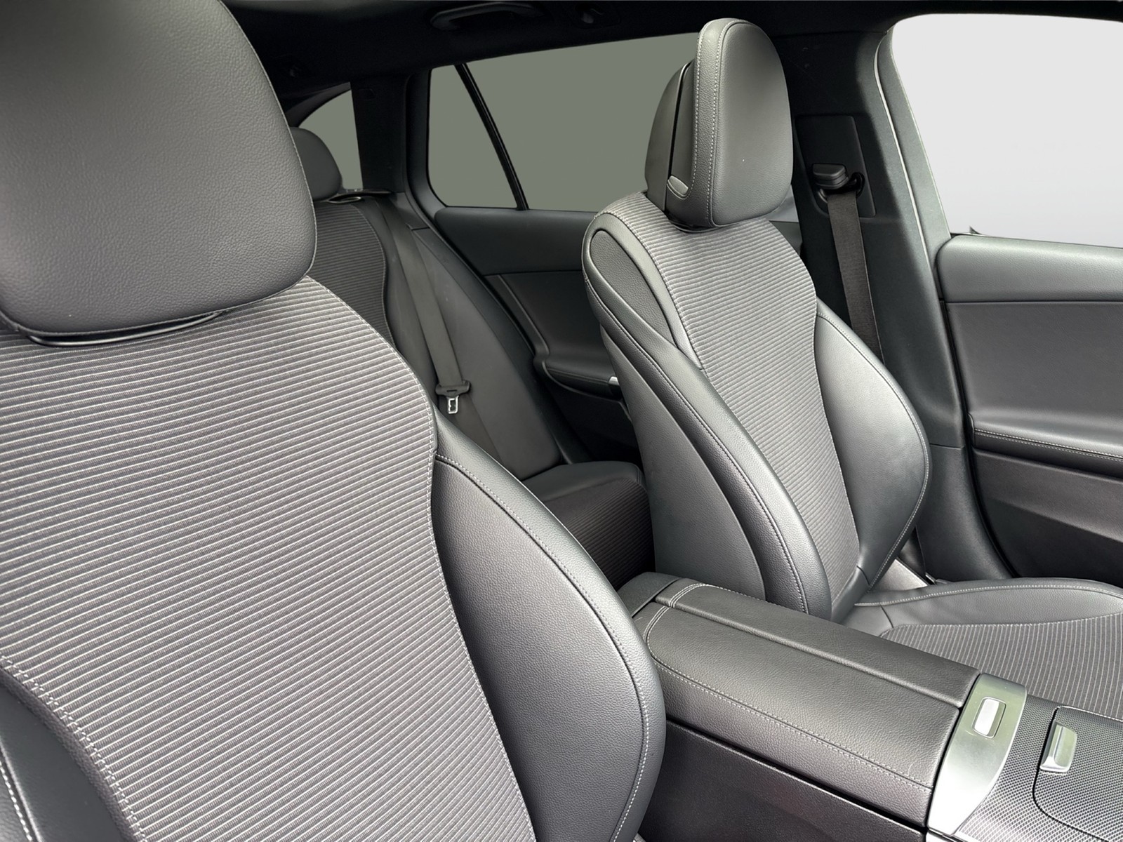 Mercedes-Benz C 300 de T AVANTGARDE PANO BURMESTER eSITZE 4X4