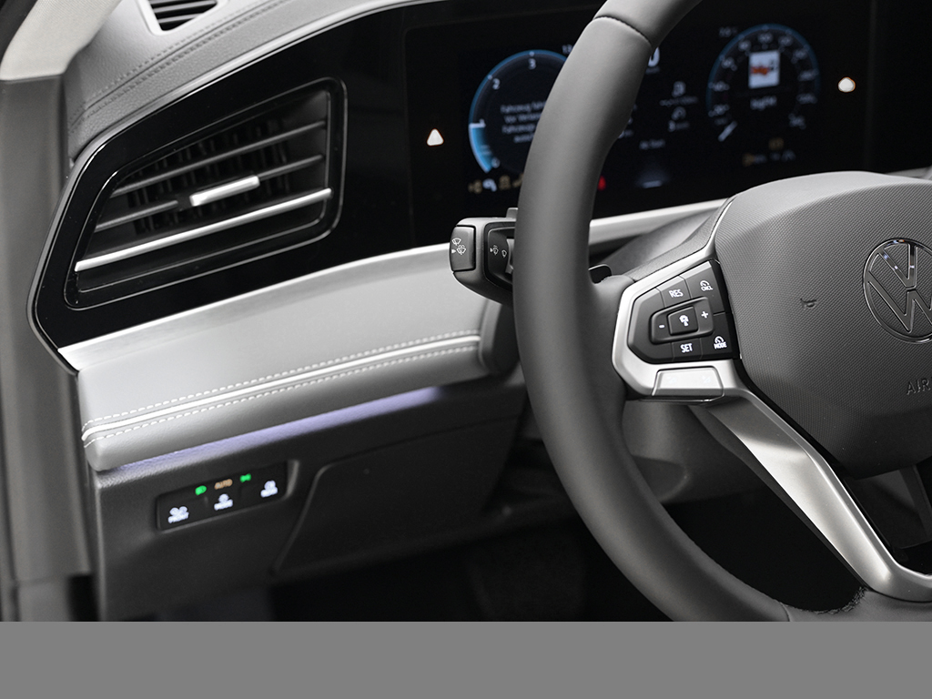 Volkswagen Passat Variant 2.0 ELEGANCE DSG LEDER STANDHZG